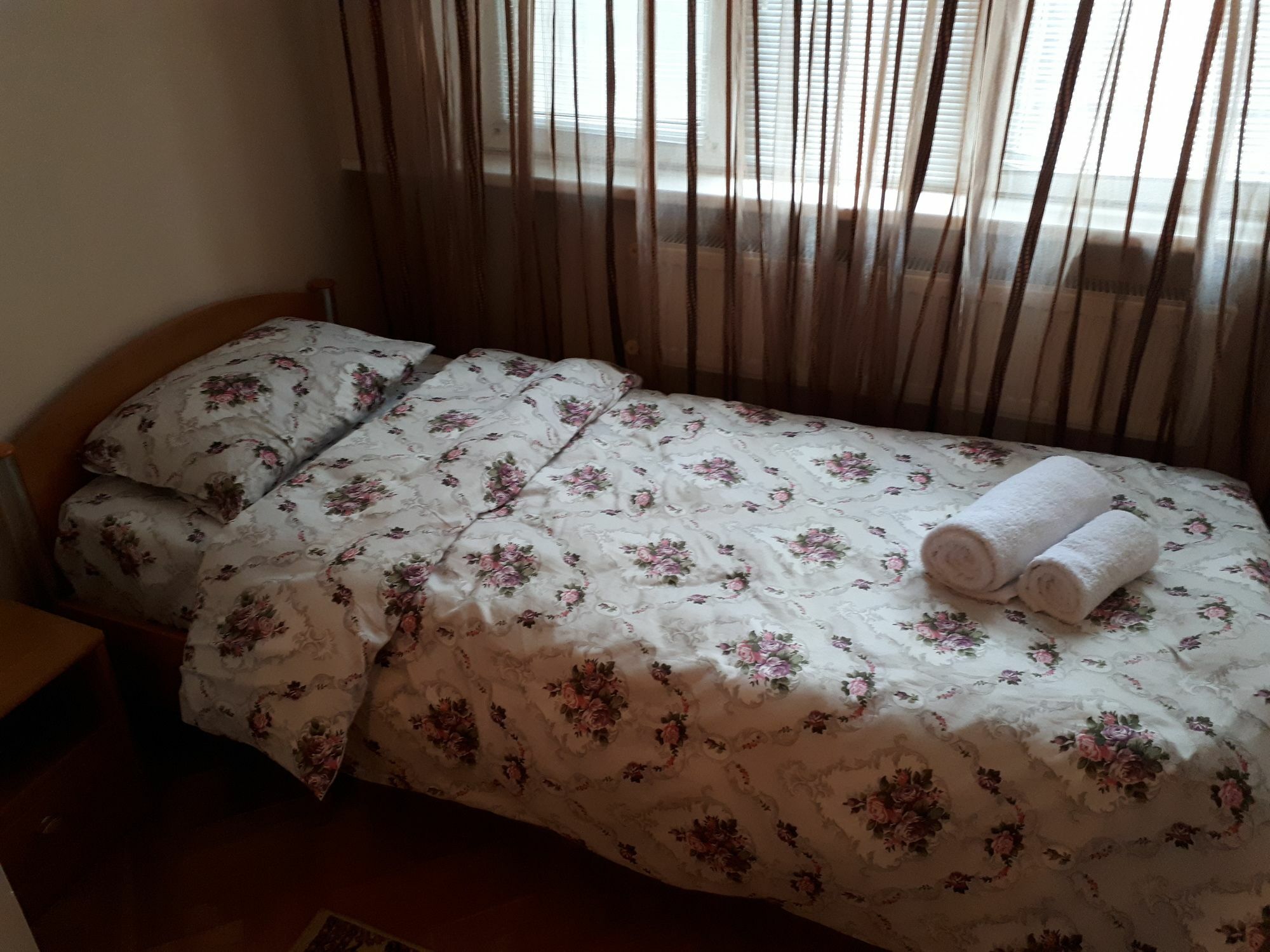 Clock Tower Apartment In Баку Экстерьер фото