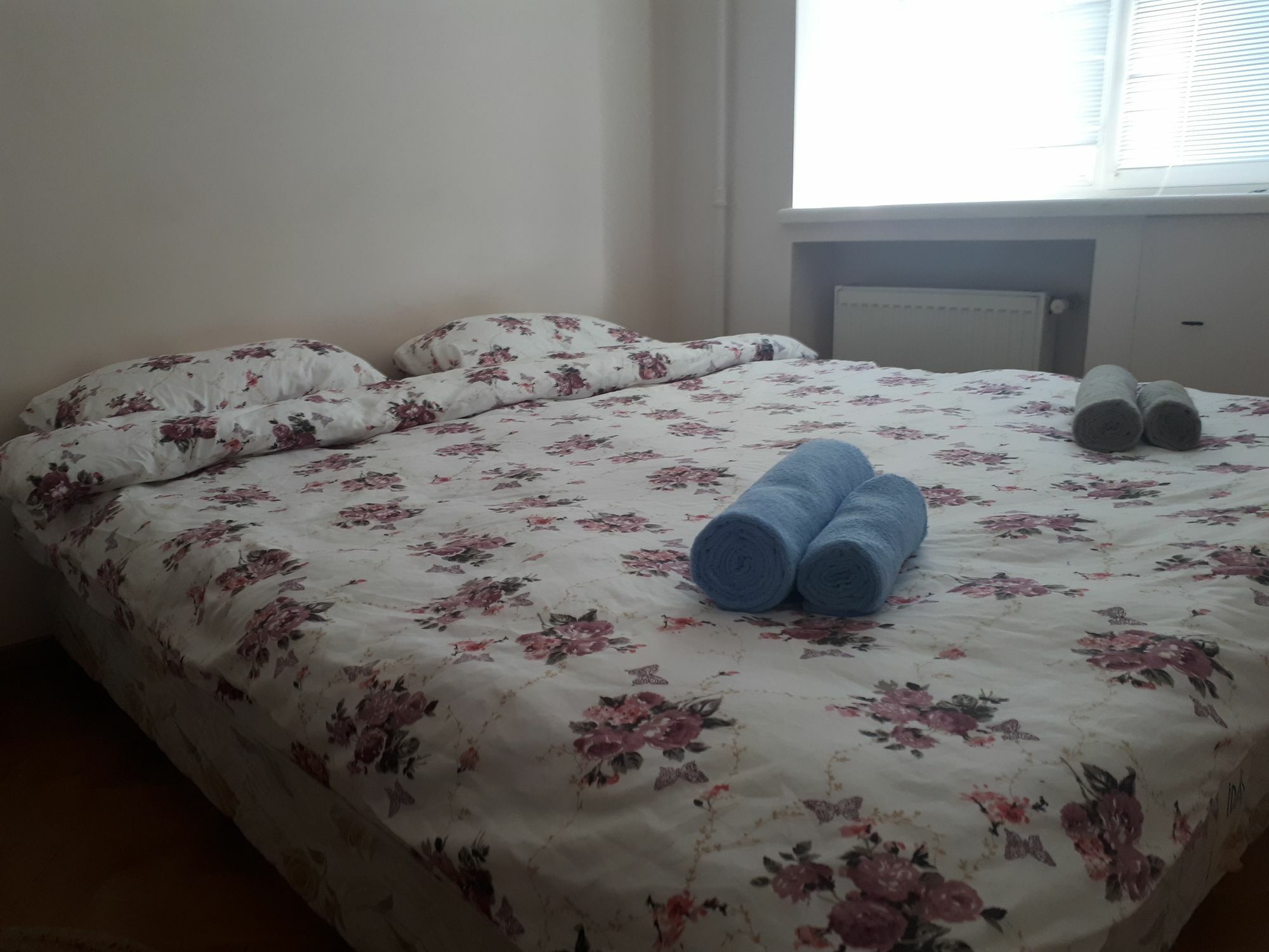 Clock Tower Apartment In Баку Экстерьер фото